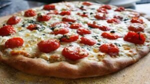 Cheese N Tomato Pizza